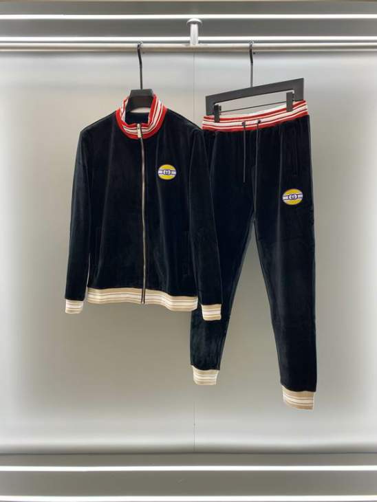 Picture of LV Sweater Suits _SKULVM-3XLxetr0340843